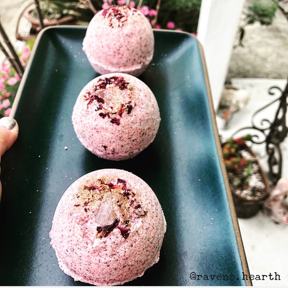 Welcome to my POSH closet! Posh Ambassador š - Picture 6 of 9